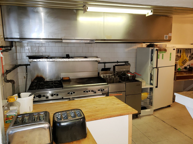 Pitt Street Furnished Restaurant For Rent in Commercial & Office Space for Rent in Cornwall - Image 3