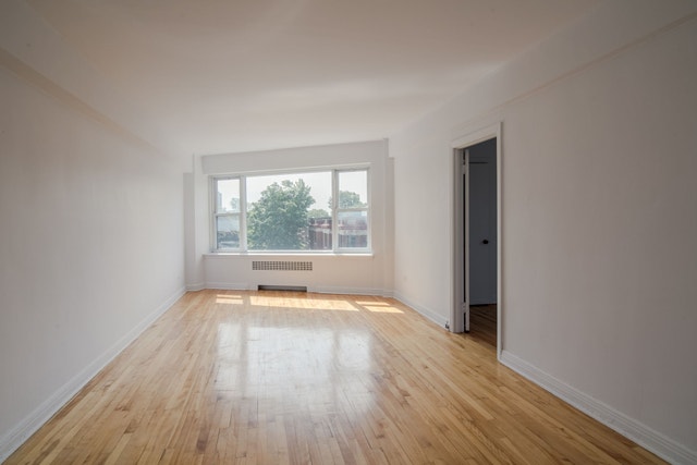 10 Rosemount Avenue — photo 2