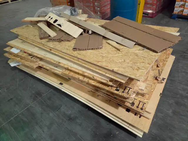 Cardboard free wood,  packing materials free indoor stored foam in Free Stuff in Mississauga / Peel Region - Image 8