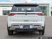 * Intelligent 4WD with a 7-position Drive and Terrain Mode Selector for modes like Standard, Sport,... (image 3)