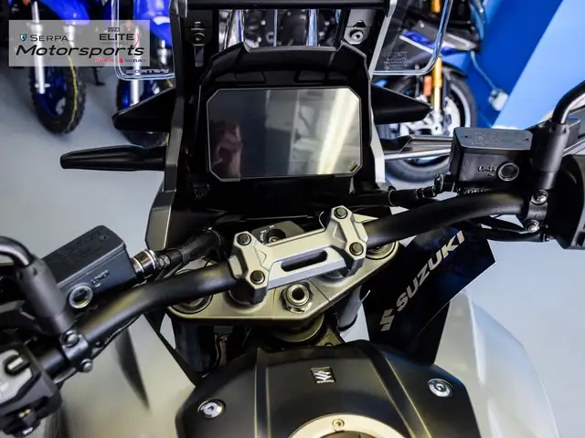 2024 Suzuki V-Strom 1050 ABS in Street, Cruisers & Choppers in Markham / York Region - Image 16