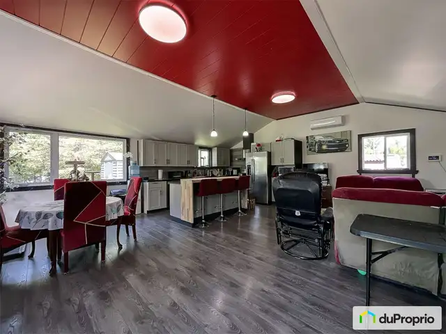 $340,000 - Cottage for sale in Daveluyville63235912337027122