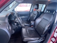 *Highlights* * One Owner * BC Owned * 4WD * Limited Trim * Leather Interior * Heated Front Seats * C... (image 9)
