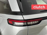 NO ACCIDENTS / CLEAN CARFAX / 1 OWNER / Sunroof, Auto Stop/Start, Power Tailgate/Hatch and more! Clu... (image 9)