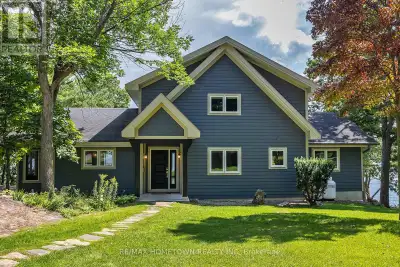 Stunning 3-Level Waterfront Home in the Heart of the 1000 Islands - Welcome to your dream home on th...