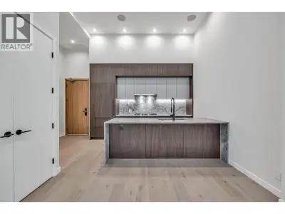 Not your typical condo-this is true penthouse living on the 51st floor. A two-bedroom plus den, two-...