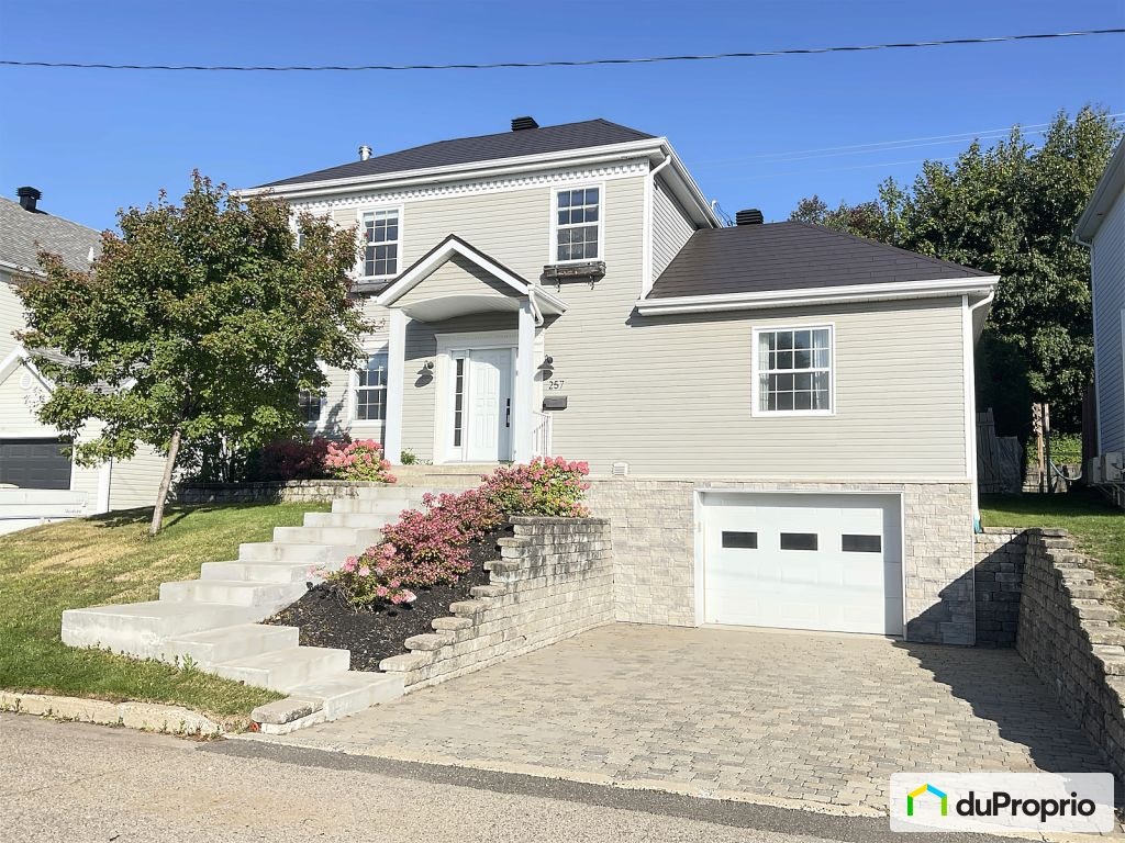 $630,000 - 2 Storey for sale in Beauport — photo 1