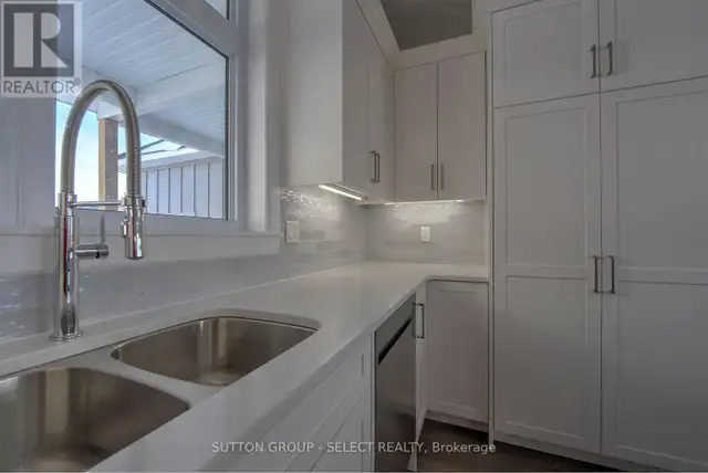 19 LOIS COURT Lambton Shores (Grand Bend), Ontario in Houses for Sale in Grand Bend - Image 10