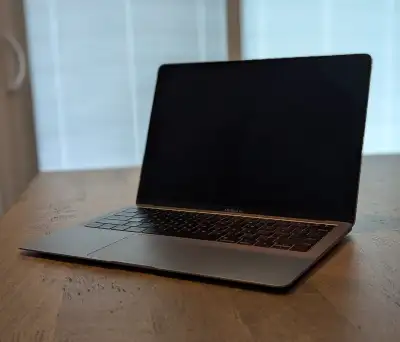 2019 Space Gray Macbook Air (damaged, please read ad)., View more