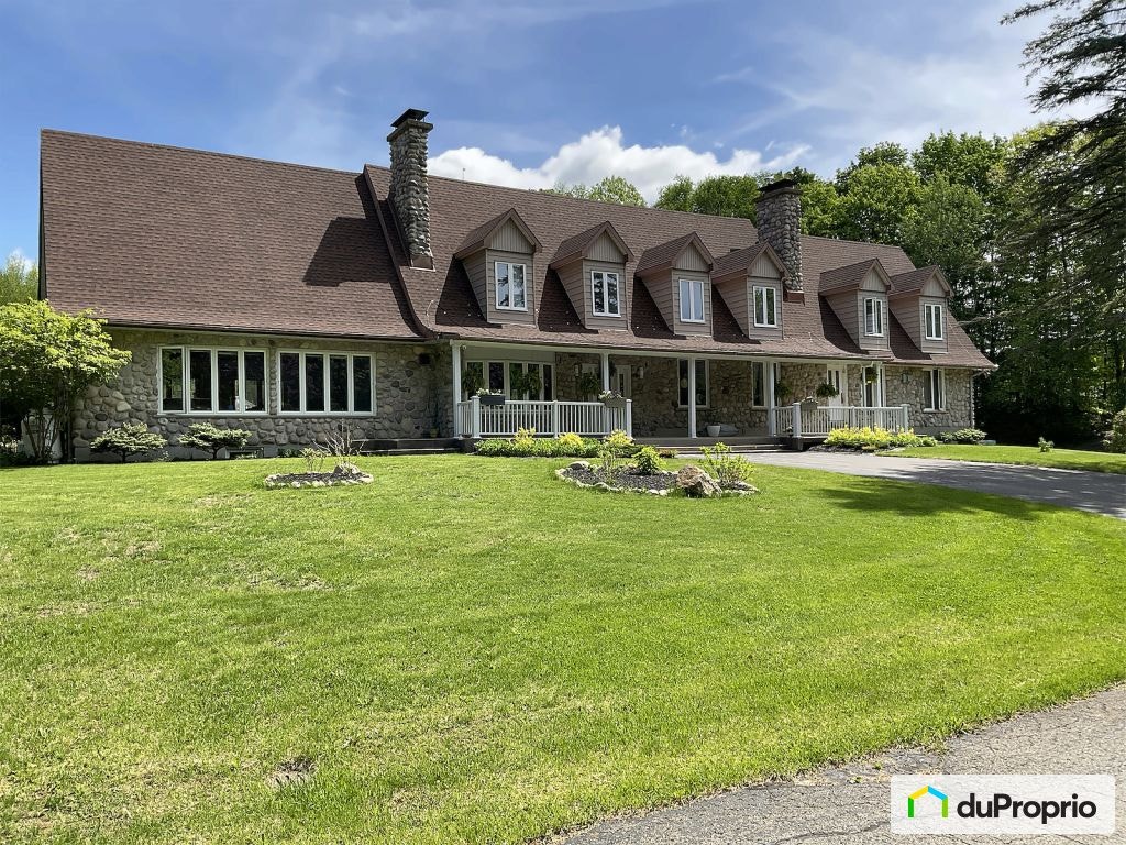 $1,290,000 - Bungalow for sale in Oka — photo 1