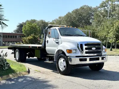 2008 Ford F-750 Regular Cab 24 Foot Flat Deck Cummins 24'x8.5' AIR BRAKES 5.9L Cummins Manual 4X2 Ai...