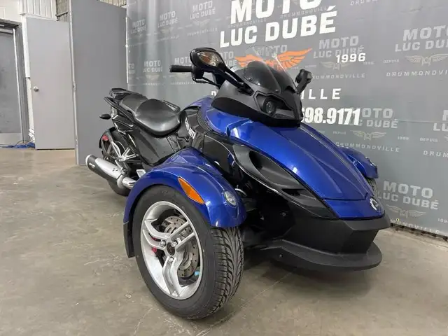 2010 Can-Am Spyder RS SM5 in Sport Touring in Drummondville - Image 3