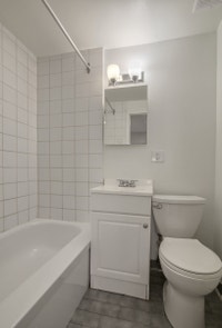 Akelius studio apartment for rent. Located near Aylmer in the Milton Park neighborhood, Montreal. pr... (image 4)