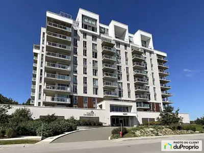 Offre d'achat accepté Lumineux condo de coin à vendre, design, confort et lifestyle, aux Jardins d'...