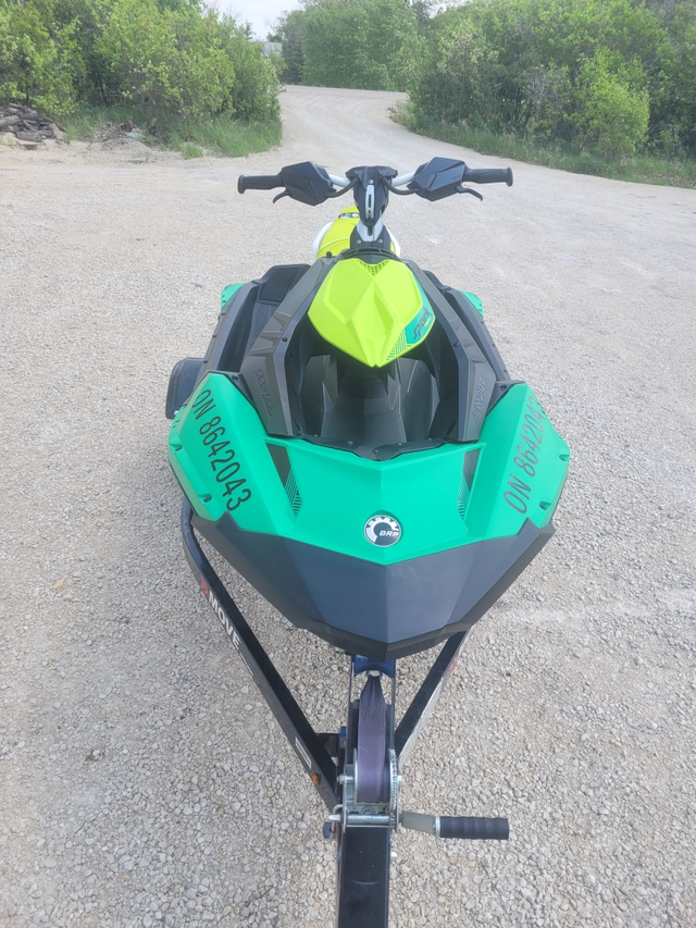 2021 SEADOO SPARK TRIXX 2UP 900 (FINANCING AVAILABLE) in Personal Watercraft in Strathcona County - Image 3