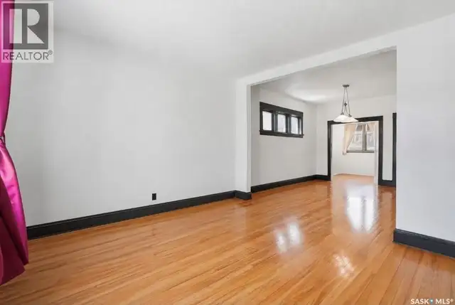 610 Albert AVENUE Saskatoon, Saskatchewan in Houses for Sale in Saskatoon - Image 6