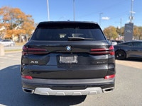 . Engine: Intercooled Turbo Gas/Electric I-6 3.0 L/183 (image 5)