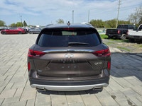 2019 Infiniti QX50 Luxe AWD with 103,000kms. Nicely equipped with Leather, Panoramic Sunroof, Alloys... (image 5)