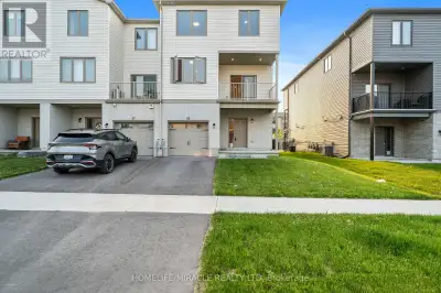 49 MARKLAND AVENUE Prince Edward County (Picton), Ontario