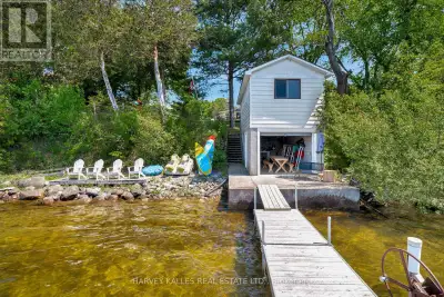 Welcome to 101 Treasure Cove Lane, a sweet 3-season waterfront cottage in Prince Edward County. Posi...