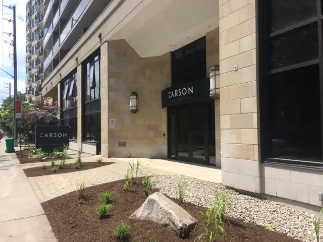 Immediately / October 1st Move-In