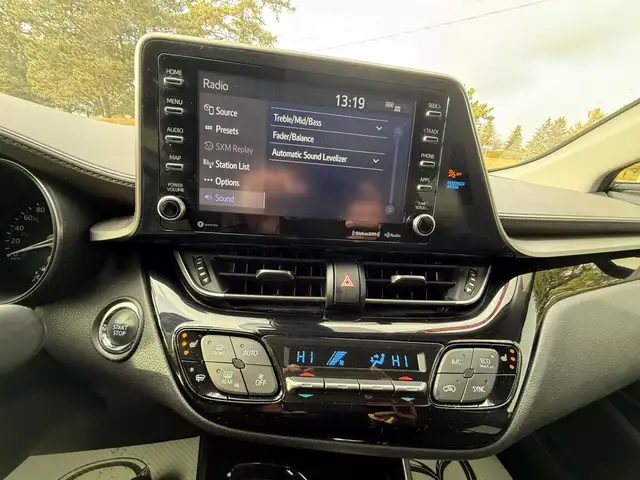 2020 Toyota C-HR Limited LIMITED| NO ACCIDENTS| LOW KM in Cars & Trucks in Markham / York Region - Image 28