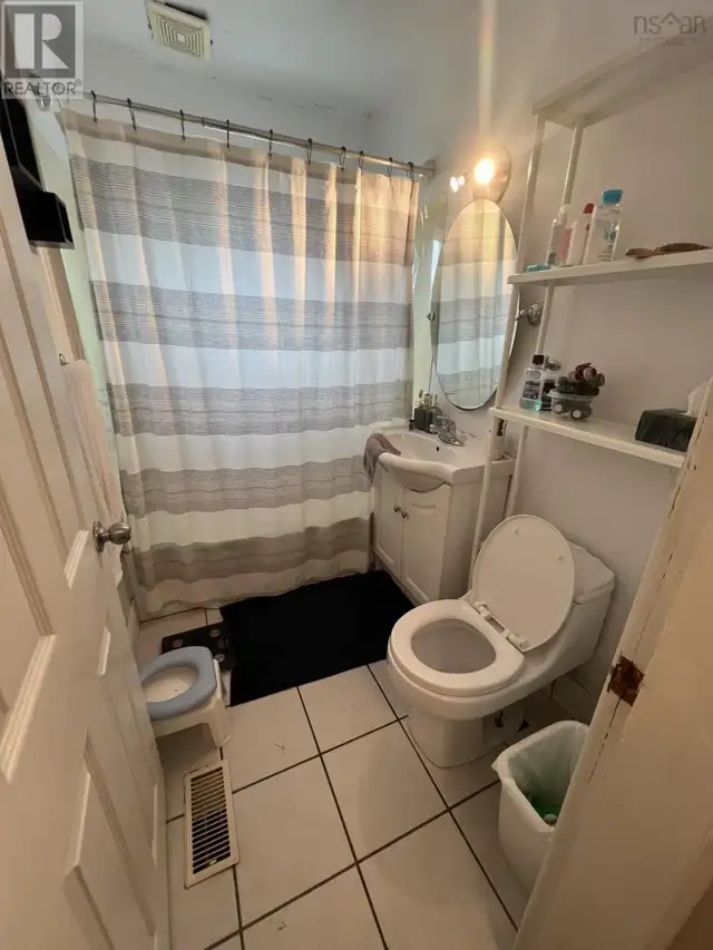 24 Charles Street Dartmouth, Nova Scotia in Houses for Sale in Dartmouth - Image 27