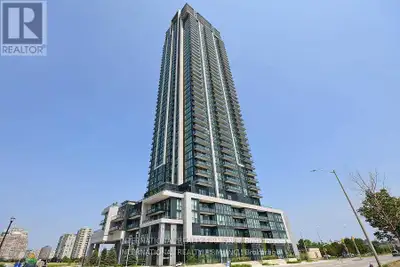 Luxurious Grand Park 2 Plaza Condo Located In The Heart Of Mississauga. 2 Bedr/2 Full Bath, Very Bri...