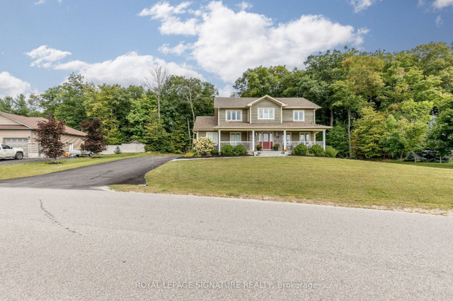 This One Has 4 Bathrooms 5 Bedrooms, Wainman Line/Elana Drive in Houses for Sale in Barrie