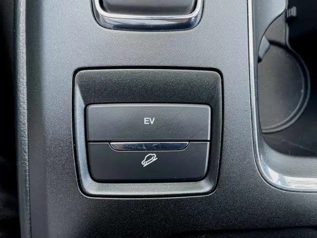 2019 Ford Fusion Energi SEL FWD Cam in Cars & Trucks in Longueuil / South Shore - Image 19