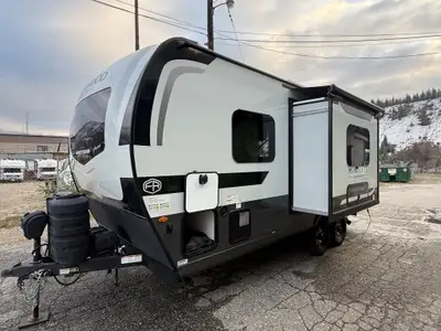 Welcome to Rock Island RV 400 watt solar, 1800 watt inverter, slide topper, walk around bed, under 4...