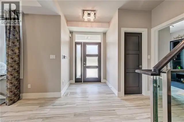 146 GREEN GATE Boulevard Cambridge, Ontario in Houses for Sale in Kitchener / Waterloo - Image 10