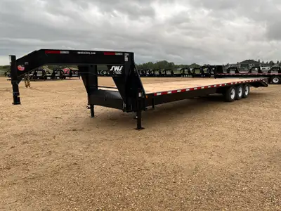 NEW 2025 SWS 8.5 x 34' Gooseneck Trailer Tri Axle 3 x 7000 lb Axles w/ Electric Brakes on all Axles...