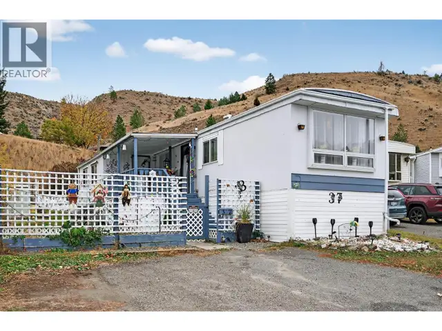 1175 ROSE HILL Road Unit# 37 Kamloops, British Columbia in Houses for Sale in Kamloops - Image 2