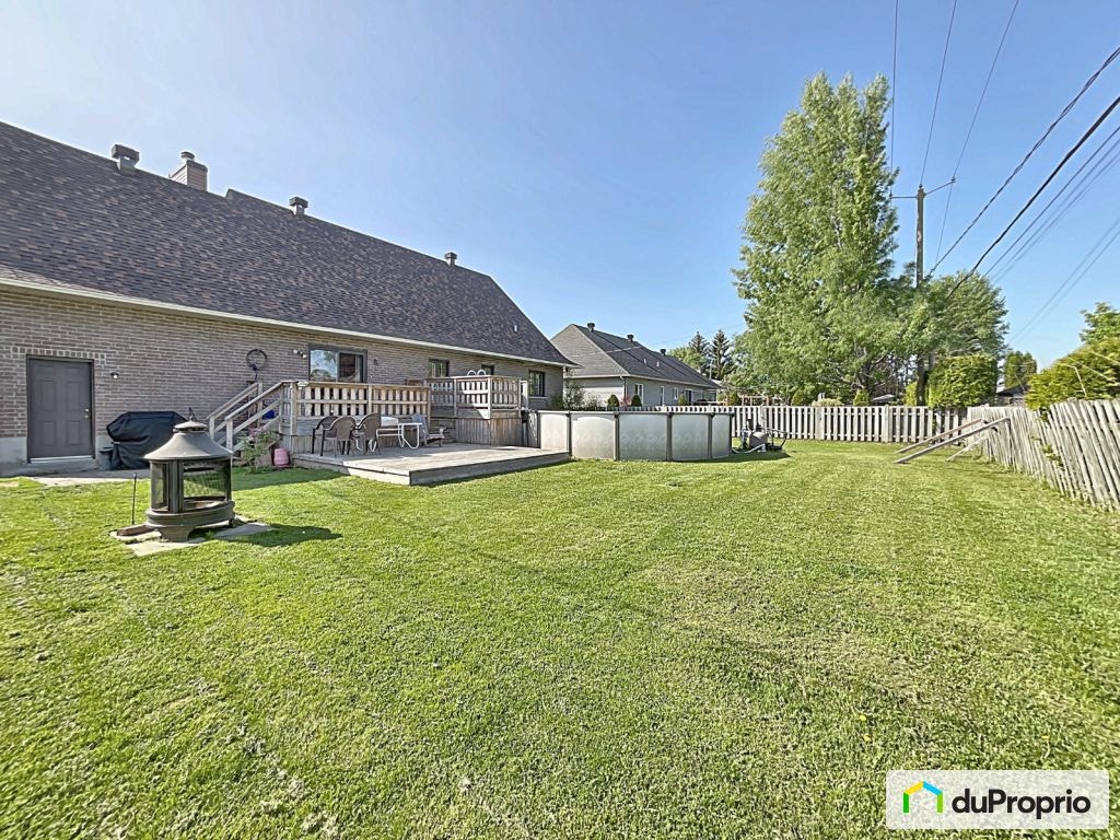 $674,900 - Bungalow for sale in St-Joseph-Du-Lac — photo 3