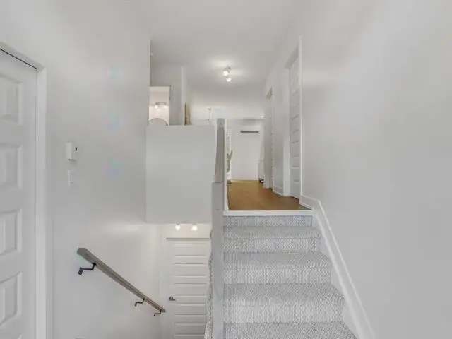 89 Ch. des Monts Val-des-Monts, Quebec62863782108162121
