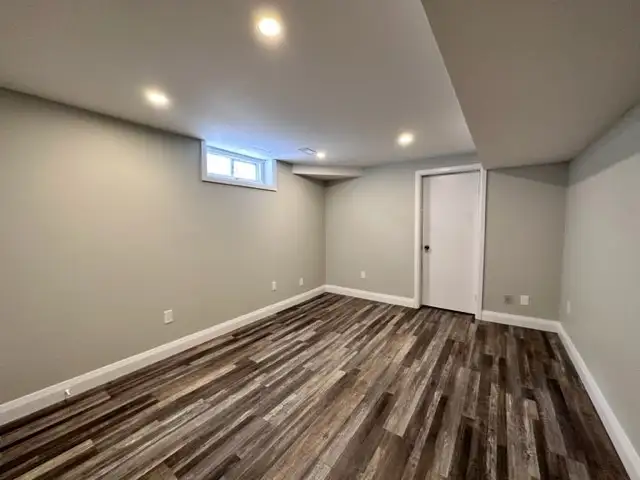 Completely Renovated 1 Bedroom Lower Floor of Raised Bungalow! ( in Long Term Rentals in Kitchener / Waterloo - Image 6