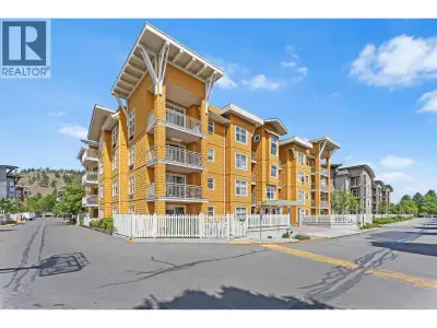 Top Floor 2 bedroom condo! This 2 bedroom unit in The Verve has a wonderful open floor plan with 2 b...
