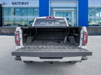 Turn heads and experience refined luxury with the 2018 GMC Sierra 1500 Denali, blending bold design,... (image 7)