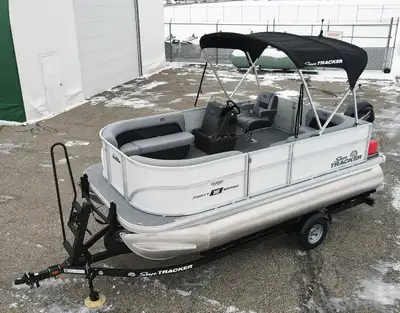 The All New Look 2026 Sun Tracker Party Barge 16 DLX - Best Pontoon Boat $48,995 -$4,000 [ Super Sum...