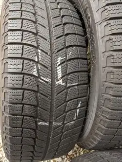 READ READ READ the ad to the end IF U SEE THE AD, TIRESS TILL FOR SALE 4 x 245/50/20 MICHELIN x ice...