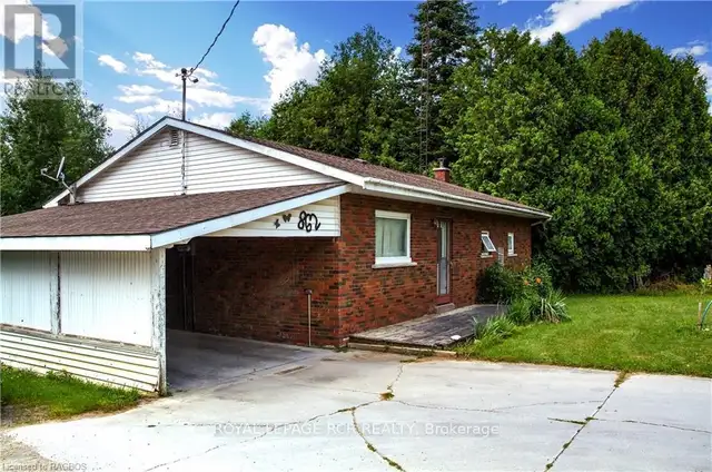 862 24TH AVENUE Hanover, Ontario in Houses for Sale in Owen Sound - Image 5