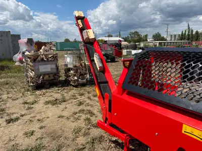 Make firewood fast with the Japa 315+ with an electric start Honda engine. A high performance, profe...