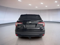 Experience refined capability in the 2022 Honda Pilot Black Edition, now available at Moose Jaw Hond... (image 5)