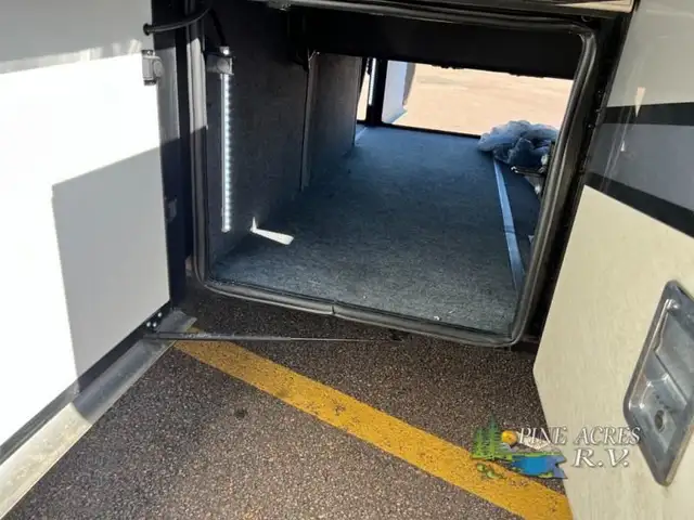 2024 Newmar Ventana 3512 Diesel Pusher in RVs & Motorhomes in Moncton - Image 85