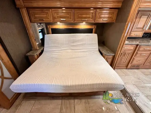 2019 Thor Motor Coach Tuscany 45MX only 020,049 Miles in RVs & Motorhomes in Moncton - Image 47