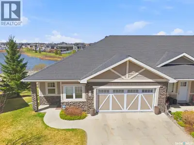 Welcome to 109-542 Pringle Crescent in the desirable Pinnacles community of Stonebridge! This beauti...