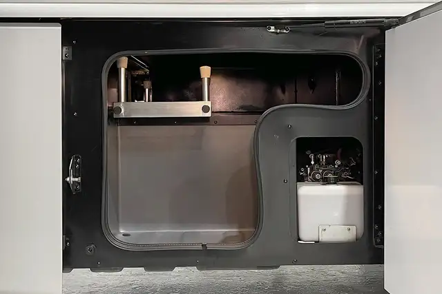 2024 Holiday Rambler Vacationer 35K - Gas Class A Motorhome. in RVs & Motorhomes in Red Deer - Image 11