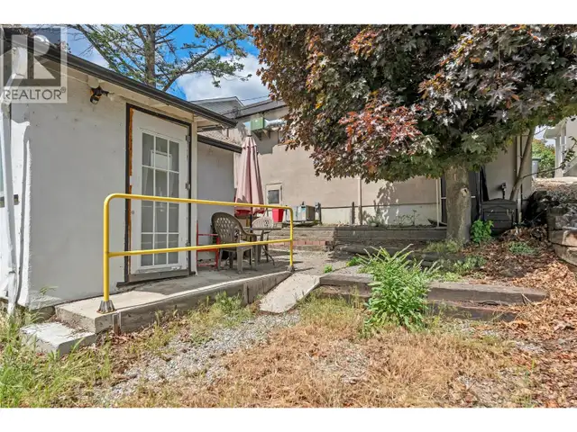 368 Vancouver Avenue Penticton, British Columbia in Commercial & Office Space for Sale in Penticton - Image 27