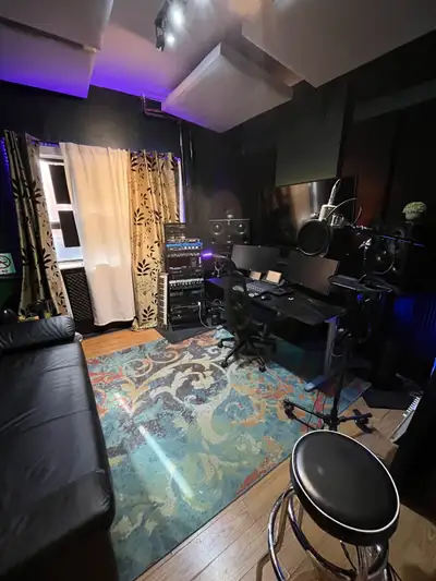 RECORDING STUDIO SPACE IN DOWNTOWN